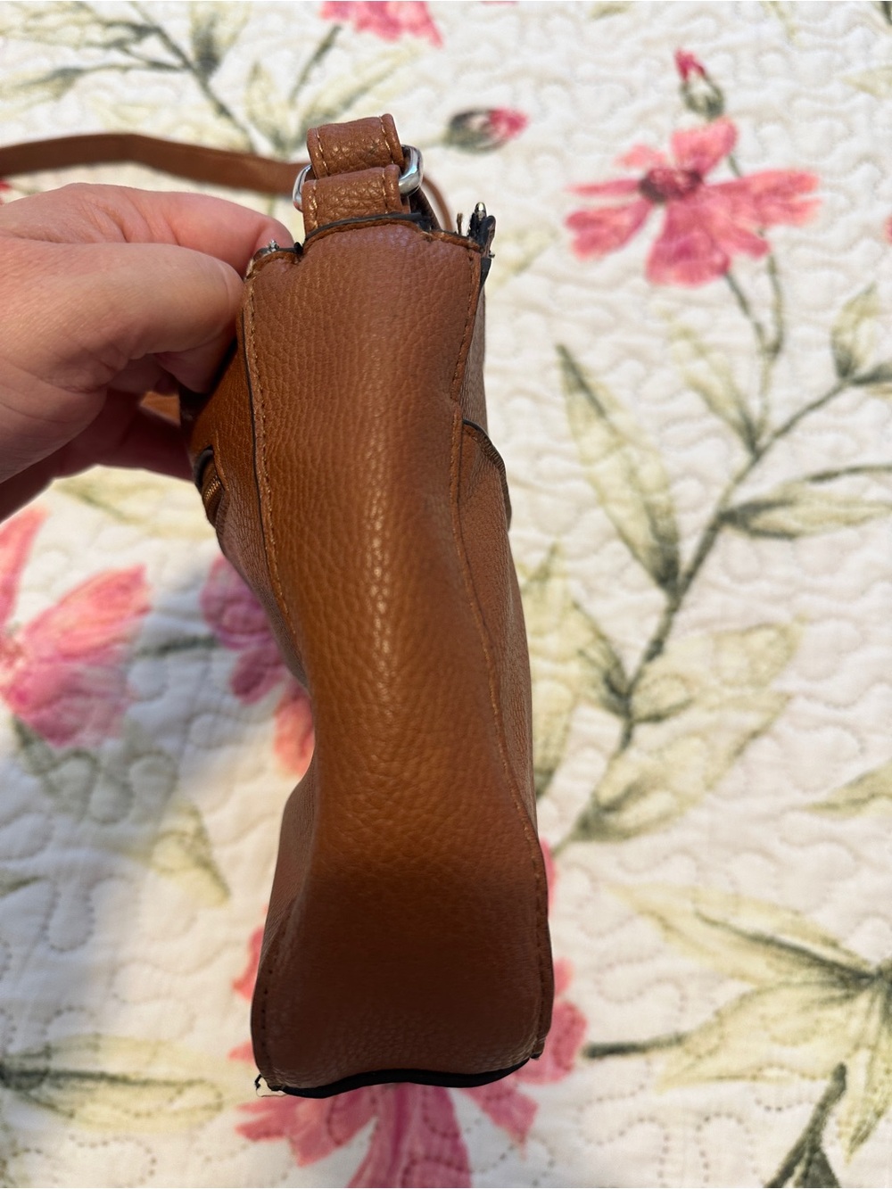 Roots 73 Brown Faux Pebbled Leather Crossbody Purse Bag - Picture 6 of 14